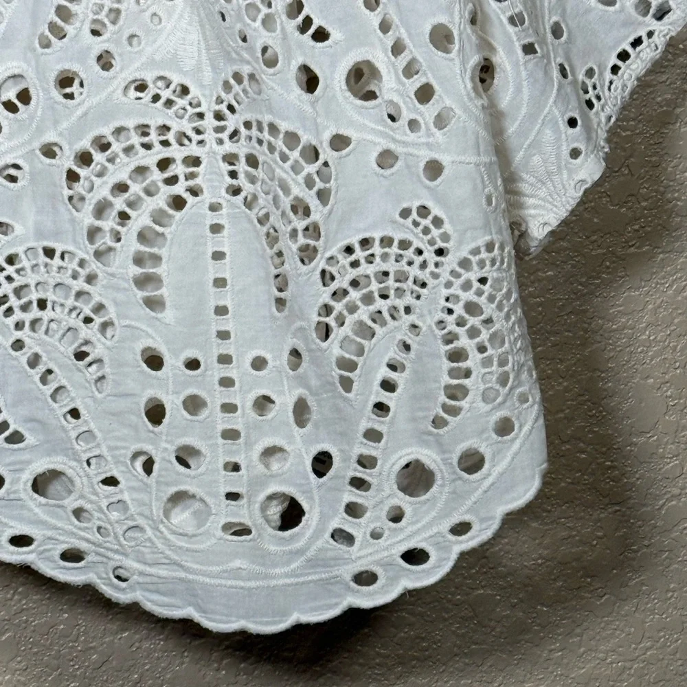 FARM Rio White Eyelet Flutter Sleeve Blouse - Picture 3 of 8